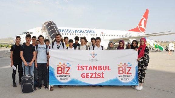Biz Anadoluyuz Projesi Kapsamında Öğrenci Kafilesi İstanbul´a Gitti