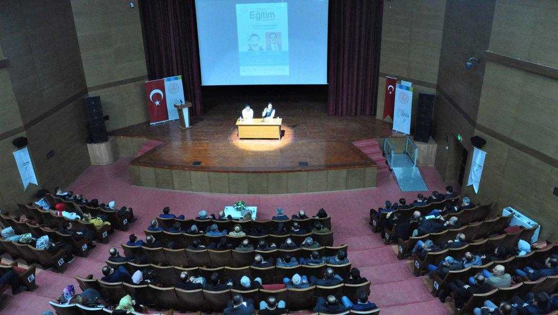 Okul Müdürlerine '21 Yüzyıl Okul Liderliği' Konferansı Verildi