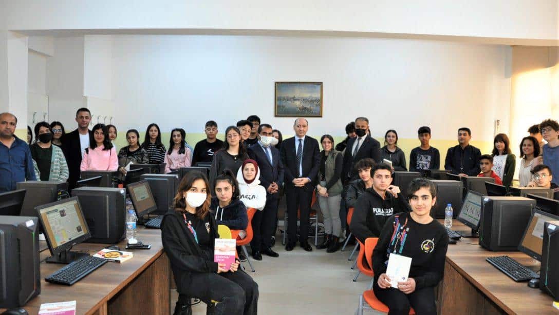 İl Müdürümüz Petrol Anadolu Lisesi ve TOBB Güzel Sanatlar Lisesini Ziyaret Etti