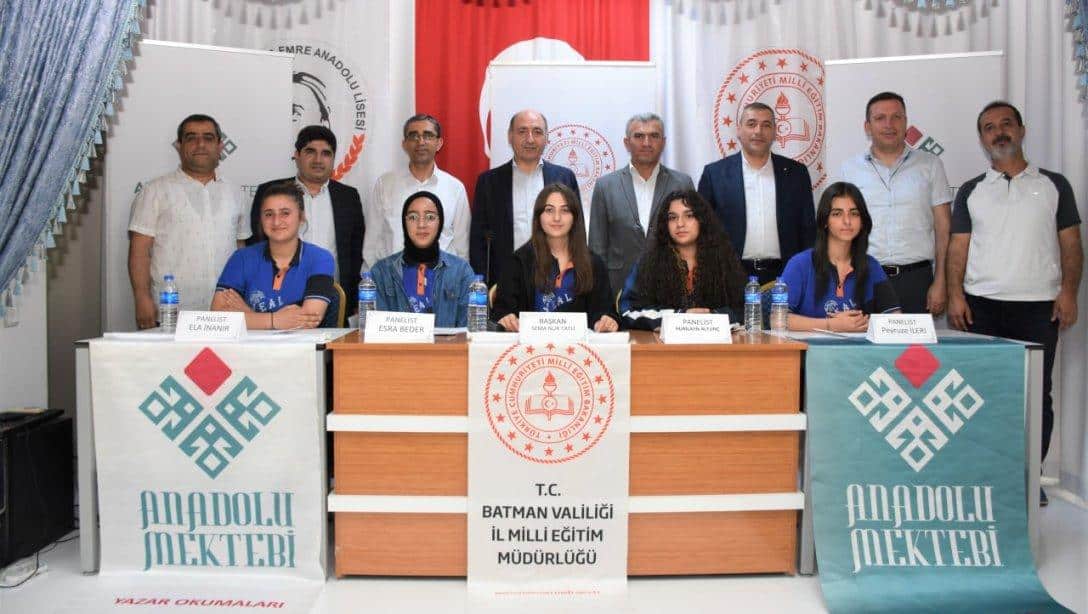 Öğrencilerden Cengiz Aytmatov Paneli