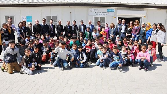 Milli Eğitim Müdürü Mahmut Kurtaran Suriye Can ve Dost Okullarını Ziyaret Etti 
