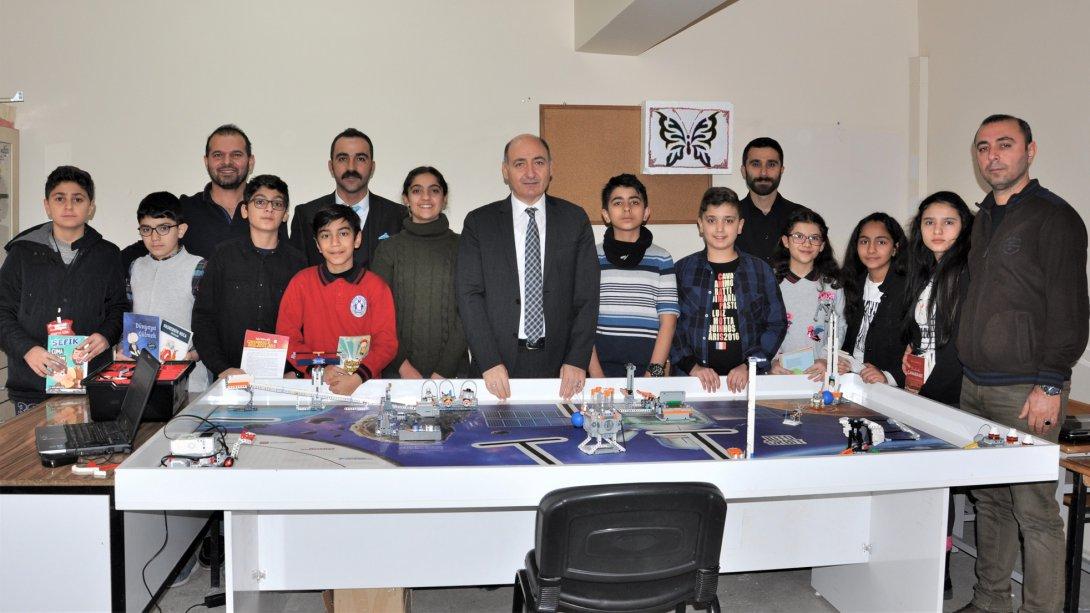 Kurtaran, Türkiye Bilim Kahramanları Turnuvasına Katılacak Öğrencilerle Buluştu