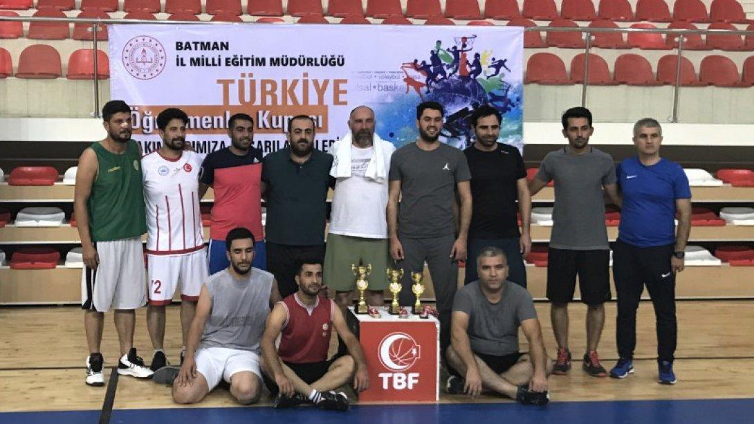 'Türkiye Öğretmenler Kupası' Basketbol Müsabakaları Sona erdi
