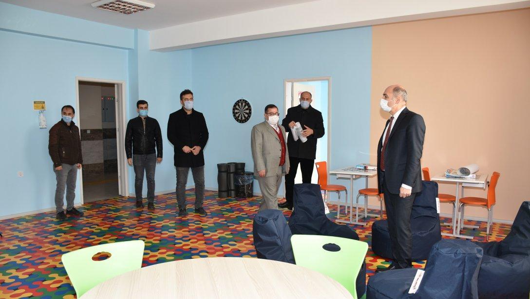 İl Müdürümüz ERDEM Projesinin Uygulandığı Halil Hamidi Anadolu İmam Hatip Lisesini Ziyaret Etti