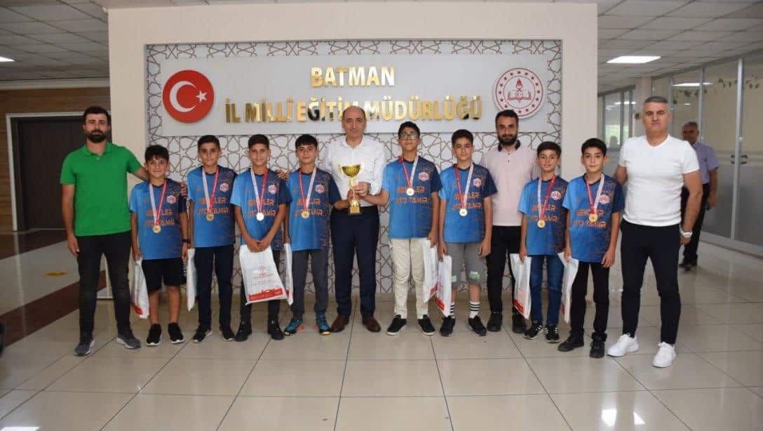 Prof. Dr. Aziz Sancar Ortaokulu Türkiye Ragbi Şampiyonu Oldu