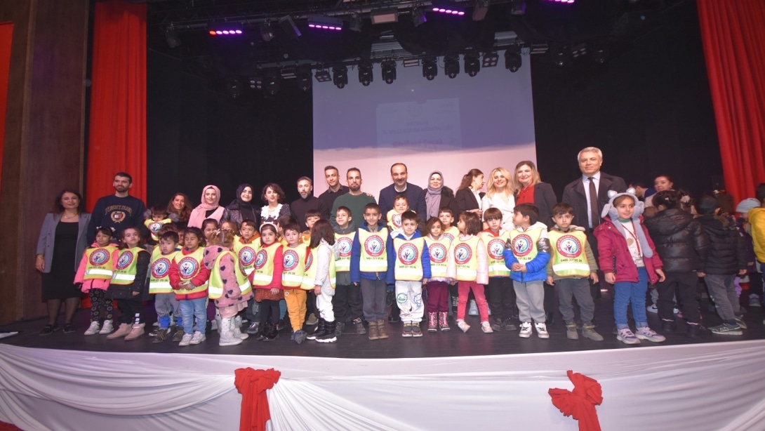 Minik Öğrenciler Okul Öncesi Çocuk Konserinde Gönüllerince Eğlendiler